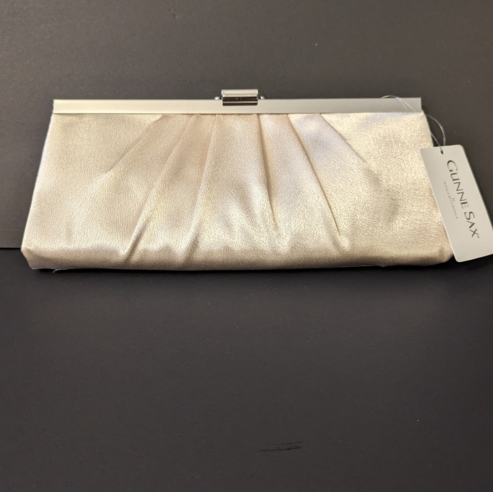 ✨NWT✨ Clutch Purse